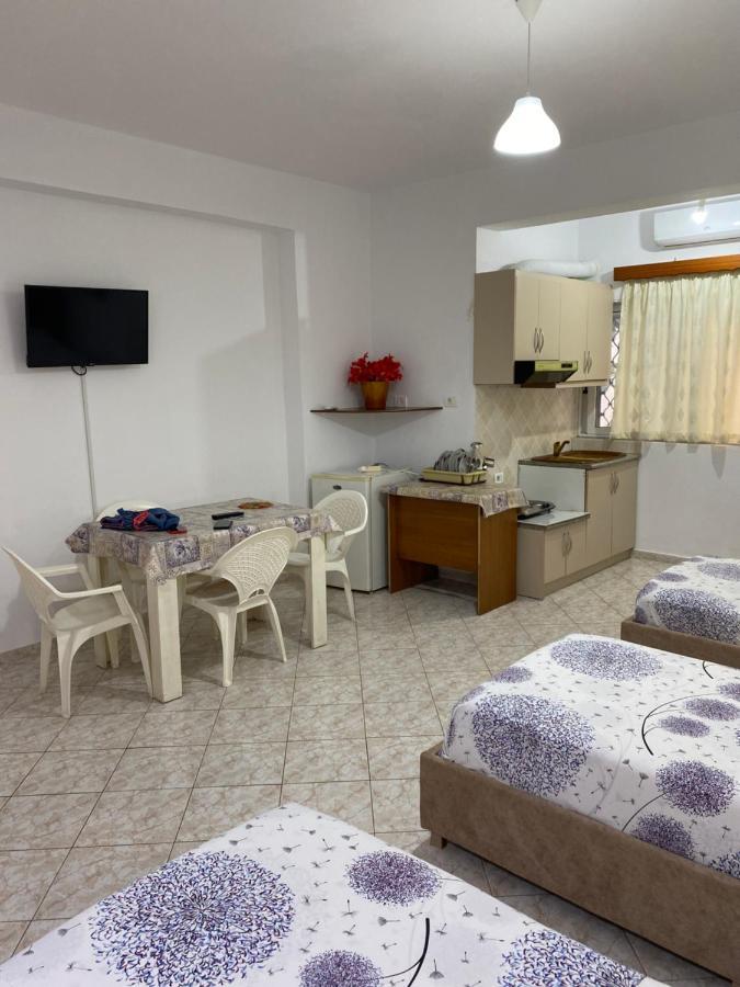 Roisin Appartement Sarandë
