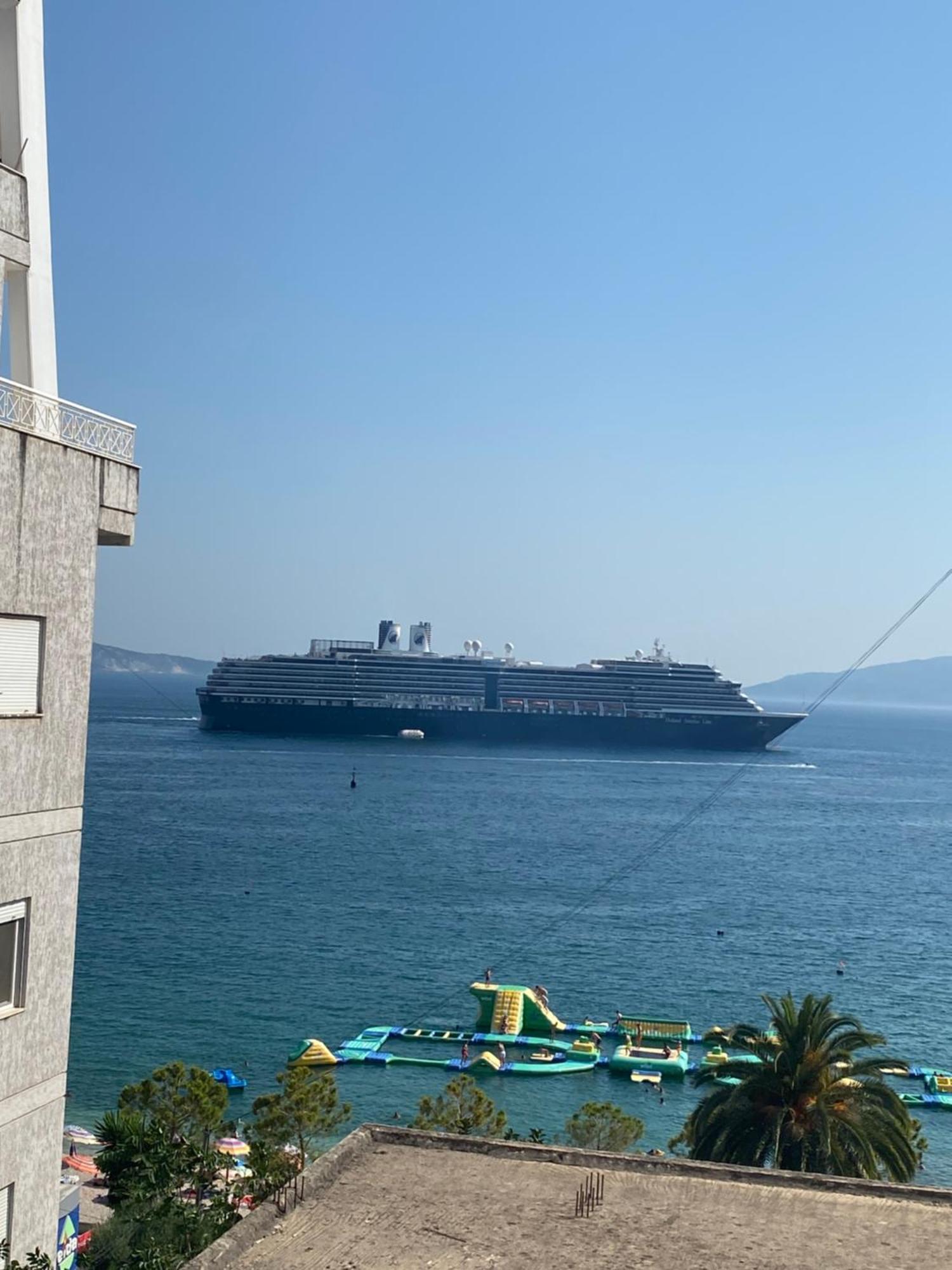 Roisin Appartement Sarandë